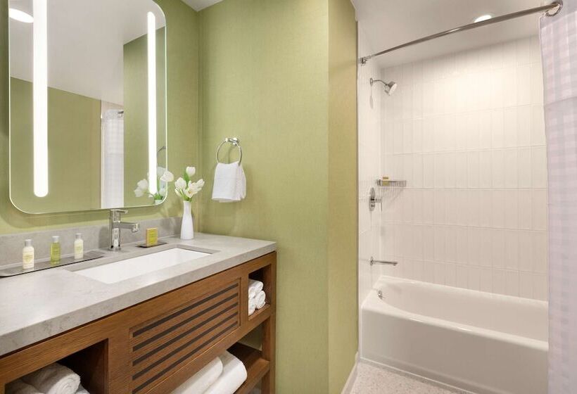 فندق Doubletree By Hilton Campbell  Pruneyard Plaza