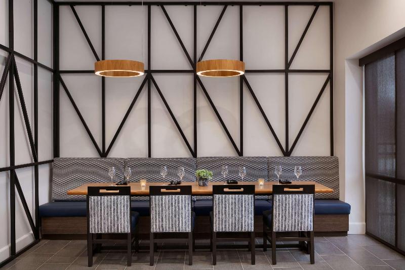 호텔 Doubletree By Hilton Canton Downtown