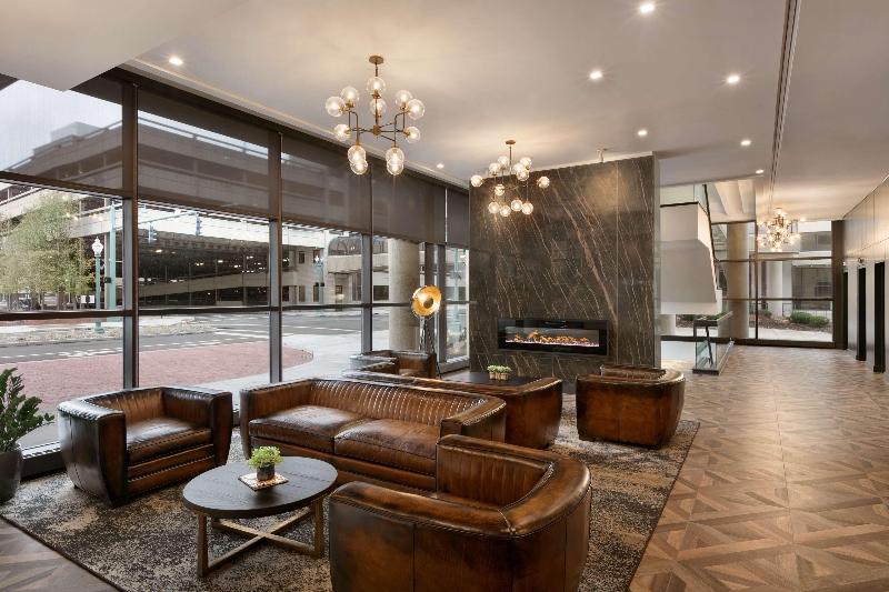 호텔 Doubletree By Hilton Canton Downtown