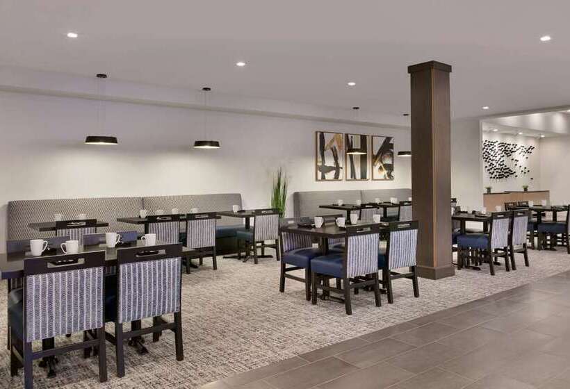 호텔 Doubletree By Hilton Canton Downtown