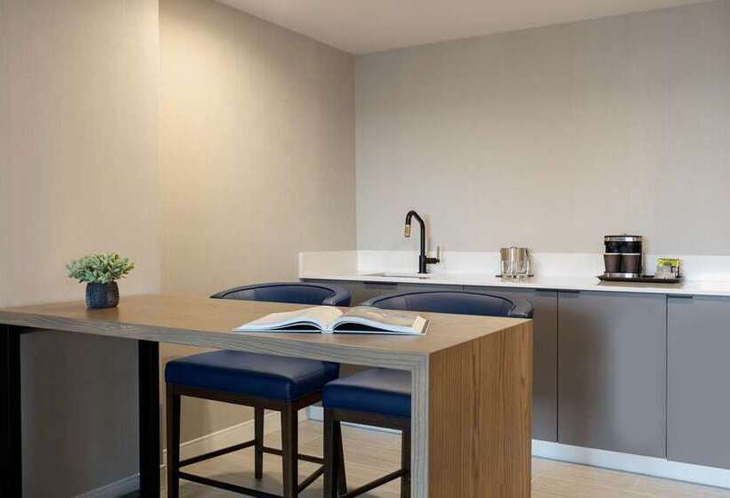 호텔 Doubletree By Hilton Canton Downtown