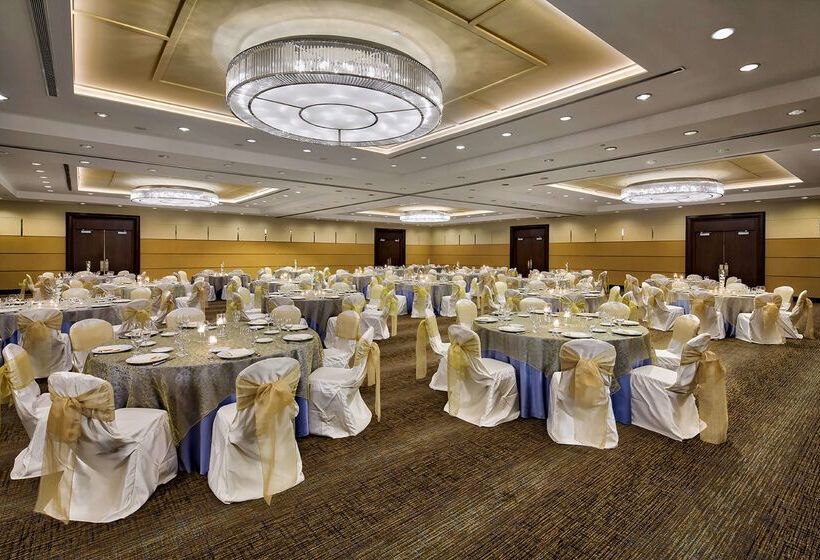 هتل Doubletree By Hilton  Chicago  Arlington Heights