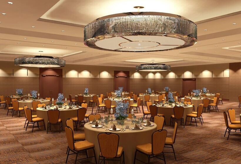 هتل Doubletree By Hilton  Chicago  Arlington Heights