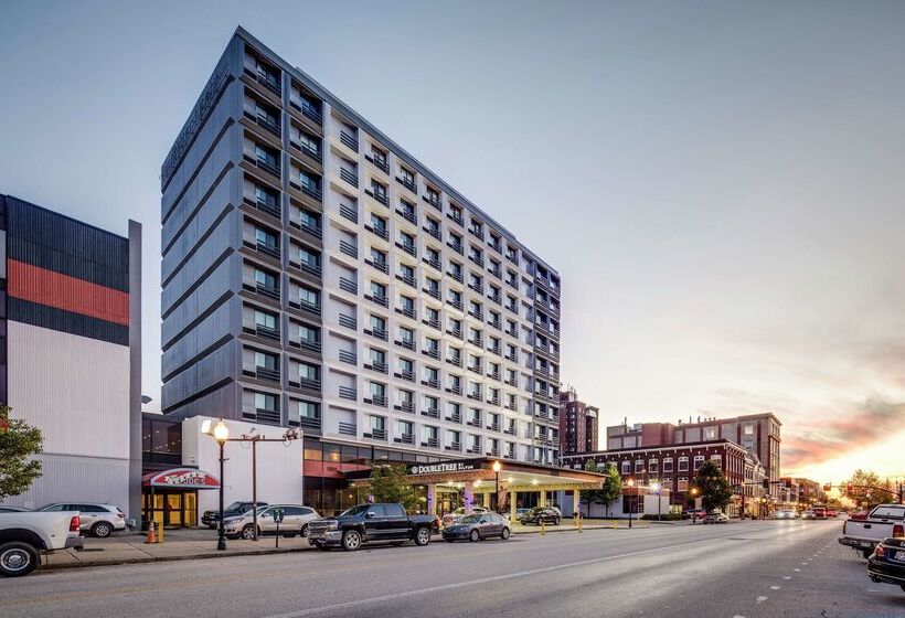 فندق Doubletree By Hilton Huntington