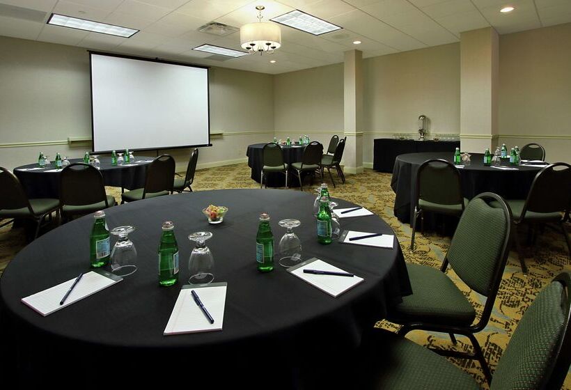 בית מלון כפרי Doubletree By Hilton  Mahwah