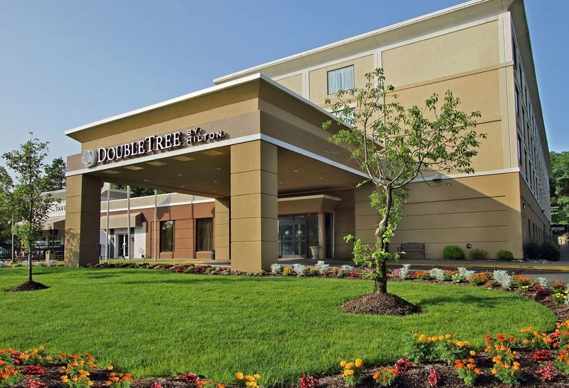 בית מלון כפרי Doubletree By Hilton  Mahwah