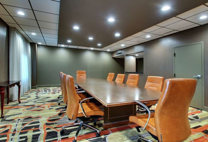 ホテル Doubletree By Hilton Mt. Vernon