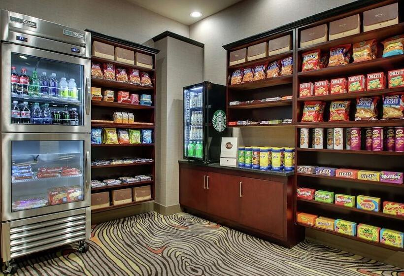 호텔 Doubletree By Hilton Mt. Vernon