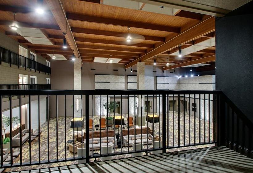ホテル Doubletree By Hilton Mt. Vernon