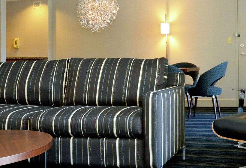 ホテル Doubletree By Hilton Newarkfremont