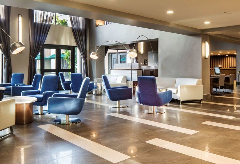 ホテル Doubletree By Hilton Newarkfremont