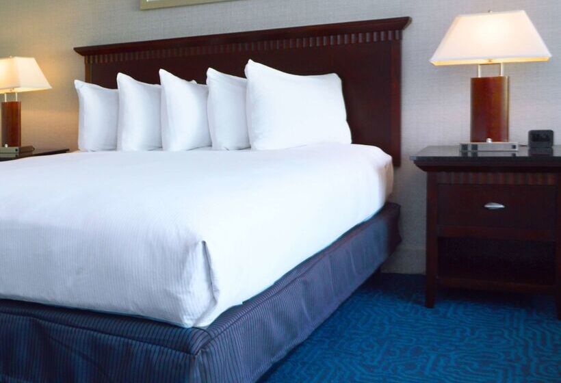 ホテル Doubletree By Hilton Newarkfremont