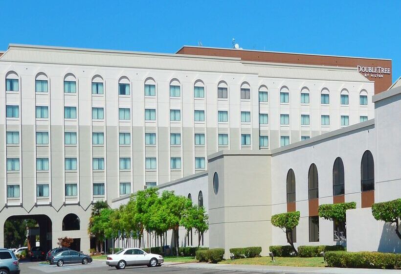 ホテル Doubletree By Hilton Newarkfremont