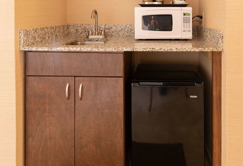 Doubletree By Hilton Hotel Norfolk Airport