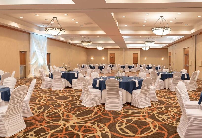 Doubletree By Hilton Hotel Norfolk Airport