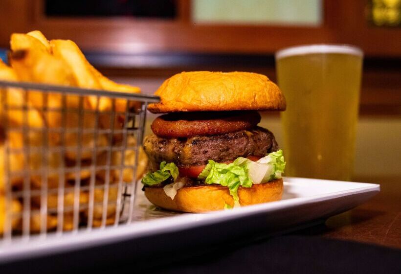 Doubletree By Hilton Hotel Norfolk Airport