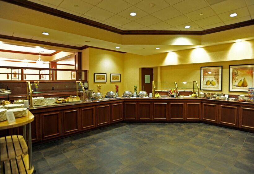 فندق Doubletree By Hilton Pittsburgh Green Tree