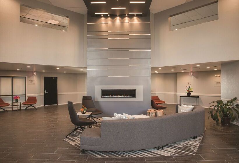 Doubletree By Hilton Hotel Racine Harbourwalk