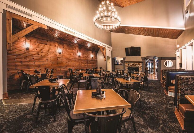 Doubletree By Hilton Hotel Racine Harbourwalk