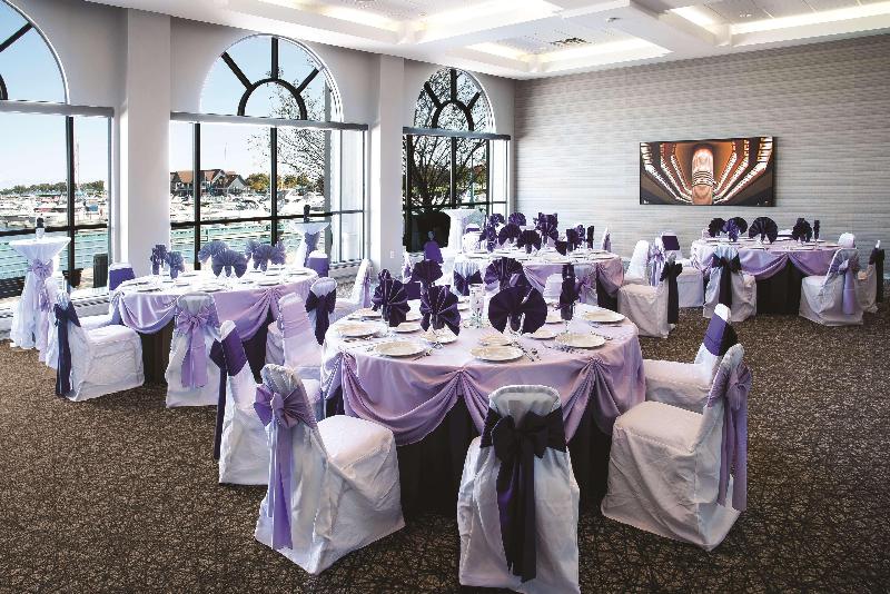 Doubletree By Hilton Hotel Racine Harbourwalk