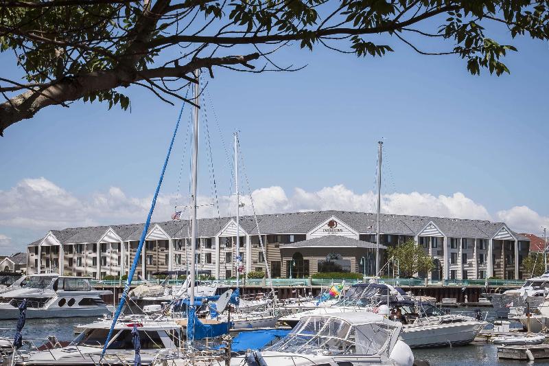 Doubletree By Hilton Hotel Racine Harbourwalk