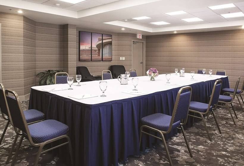 Doubletree By Hilton Hotel Racine Harbourwalk