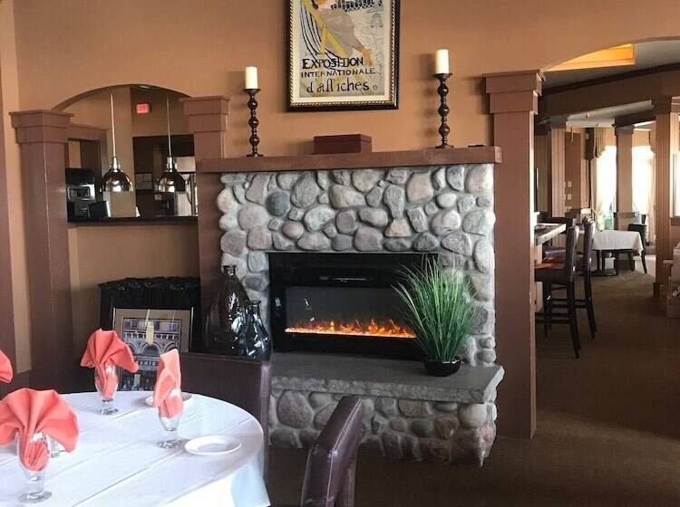 Doubletree By Hilton Hotel Racine Harbourwalk