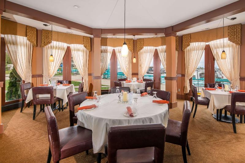 Doubletree By Hilton Hotel Racine Harbourwalk