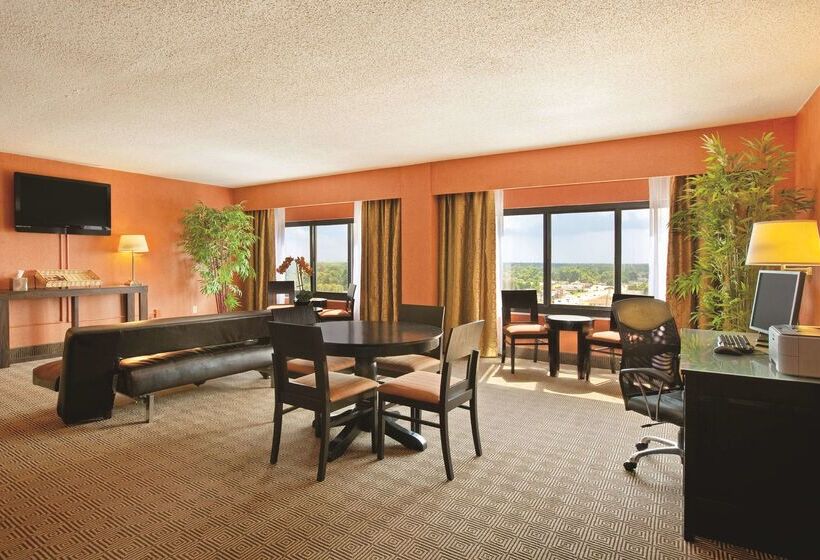 فندق Doubletree By Hilton Springfield