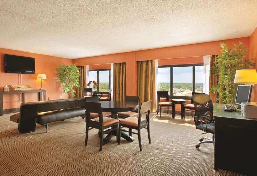 فندق Doubletree By Hilton Springfield