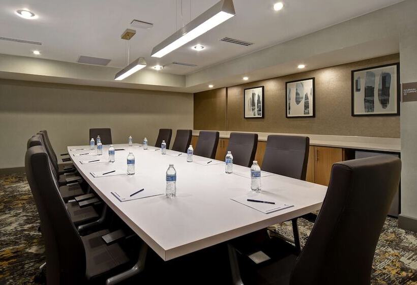 호텔 Doubletree By Hilton St. Louis Airport