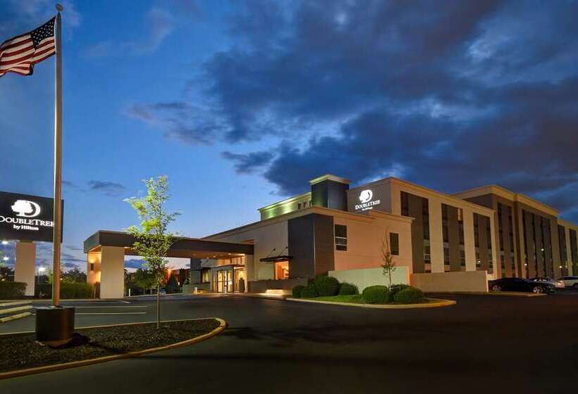 هتل Doubletree By Hilton St. Louis Airport