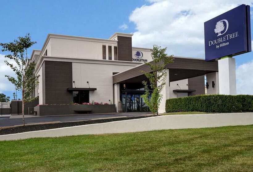هتل Doubletree By Hilton St. Louis Airport