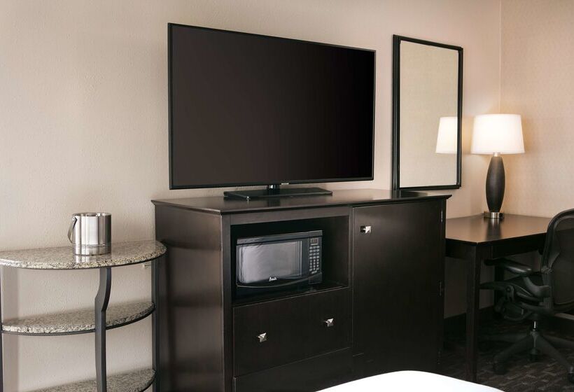 酒店 Doubletree By Hilton Dallas   Market Center