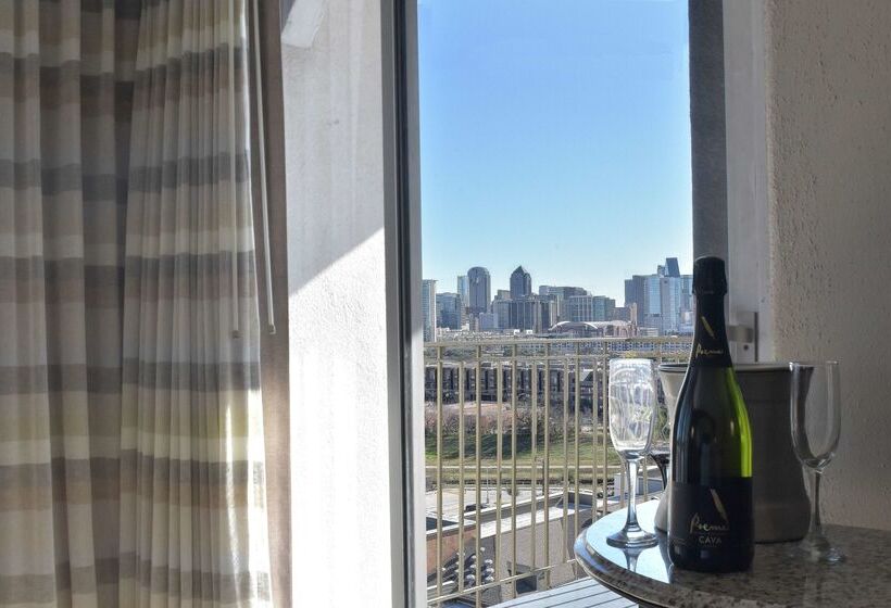 酒店 Doubletree By Hilton Dallas   Market Center