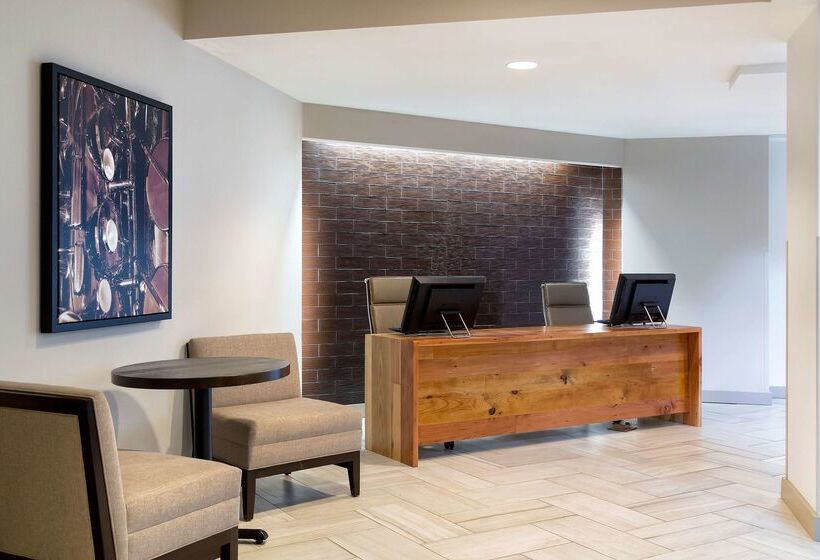 هتل Doubletree Suites By Hilton Nashville Airport