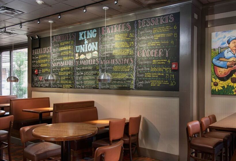 호텔 Doubletree By Hilton Memphis Downtown