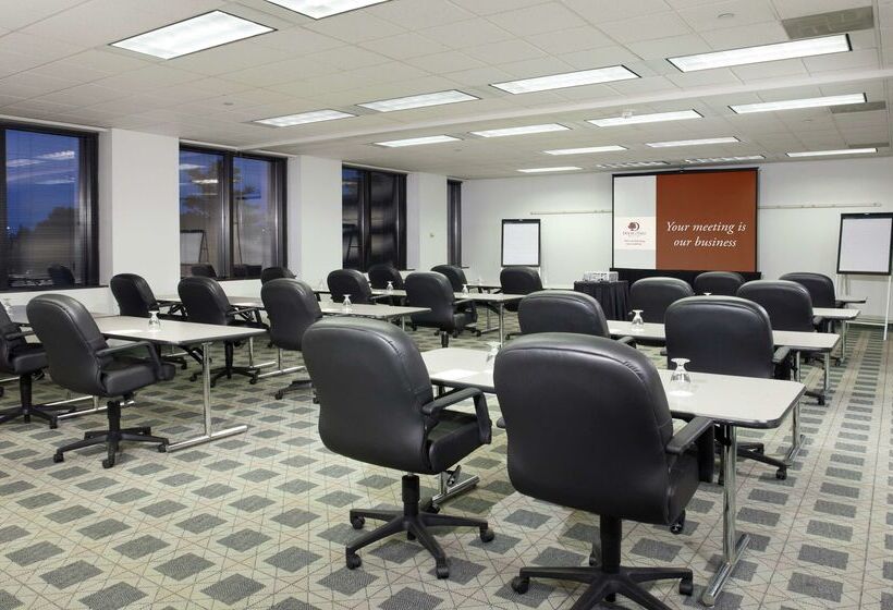 فندق Doubletree Suites By Hilton Htl & Conf Cntr Downers Grove