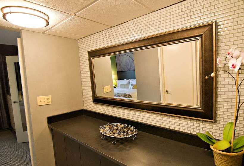 Doubletree Suites By Hilton Hotel Huntsville South