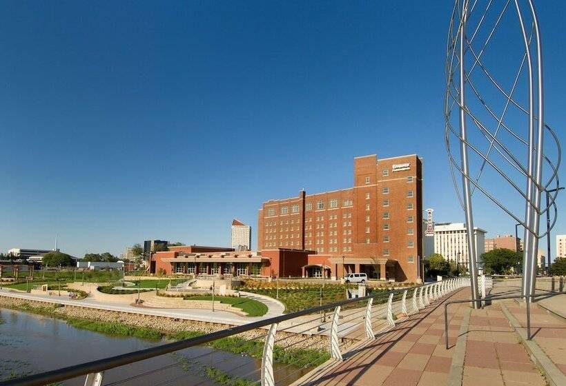 Drury Plaza Hotel Broadview Wichita