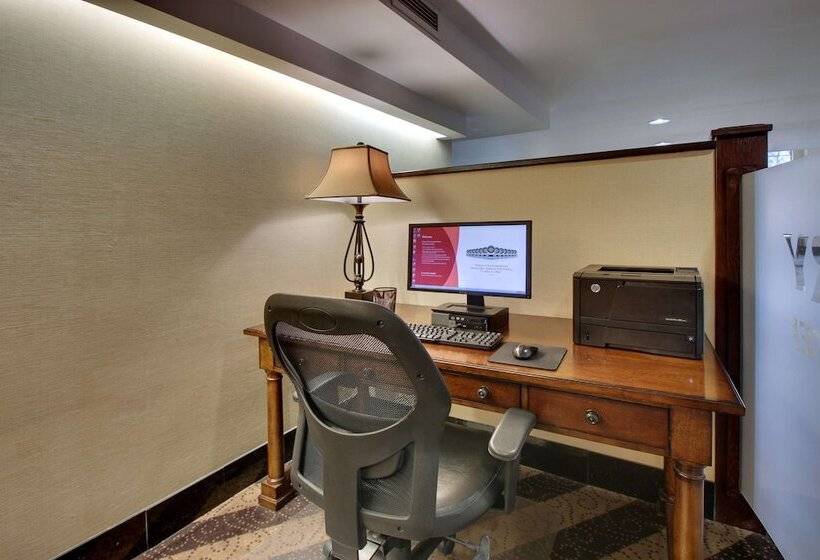 Drury Plaza Hotel Broadview Wichita