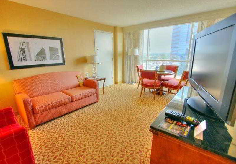 בית מלון כפרי Durham Marriott City Center