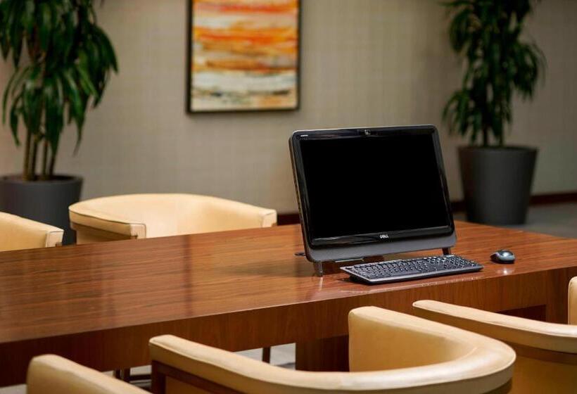 בית מלון כפרי Durham Marriott City Center