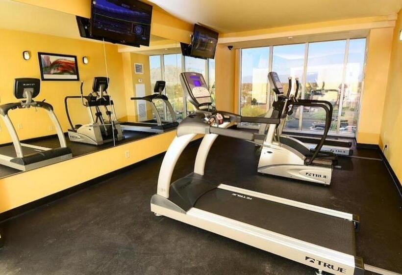 בית מלון כפרי Eastside Cannery Casino