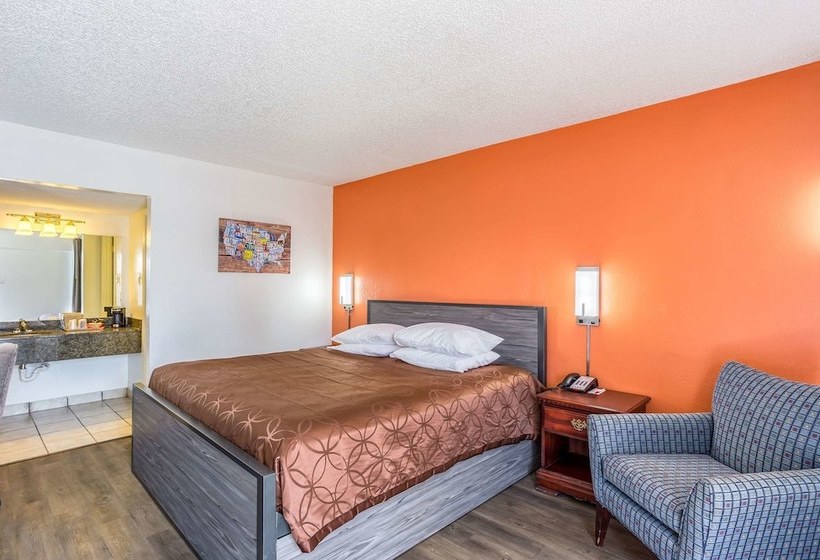 فندق Econo Lodge