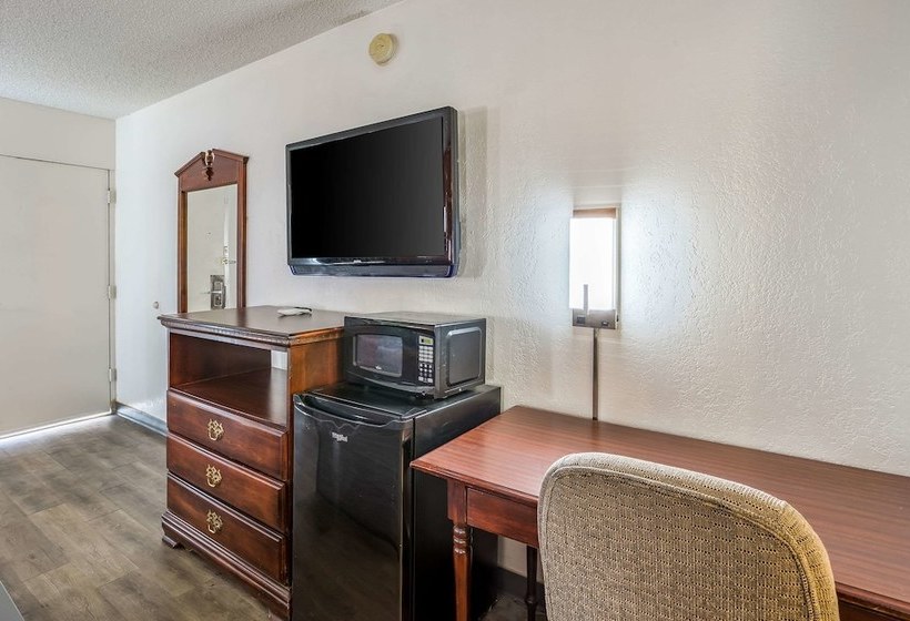 فندق Econo Lodge