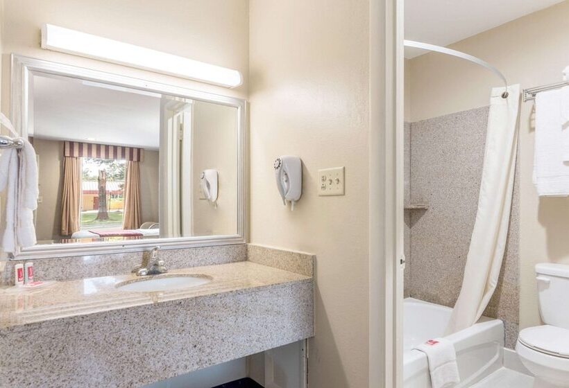 فندق Econo Lodge Pocomoke City Hwy 13