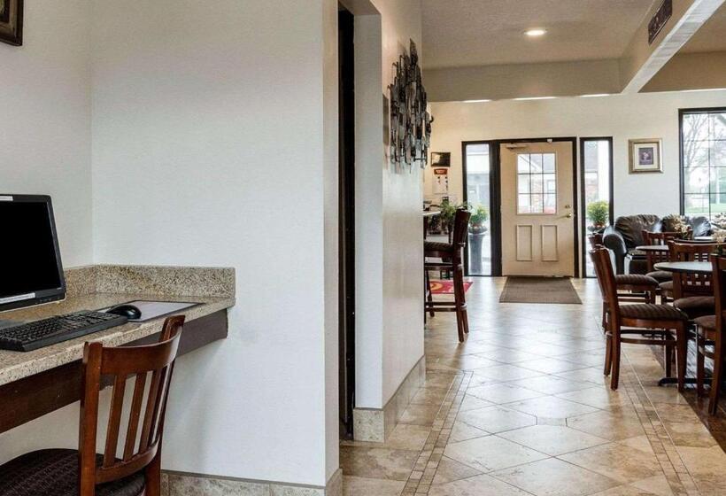 酒店 Econo Lodge University