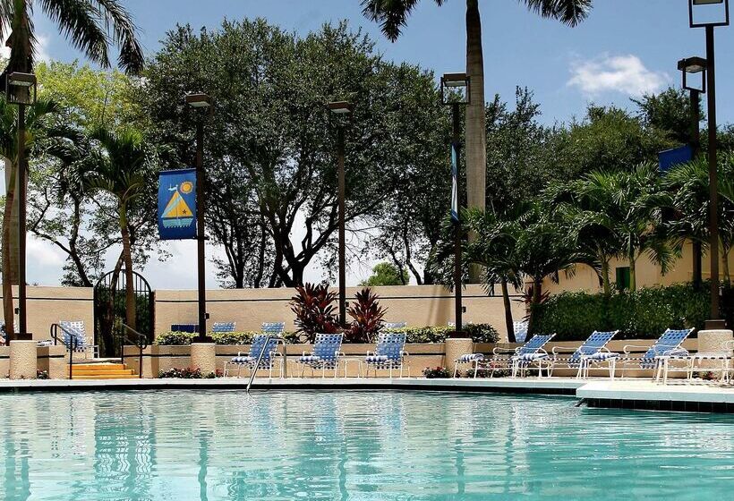فندق Embassy Suites Boca Raton