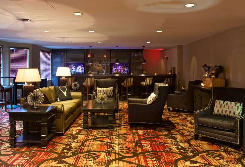 هتل Embassy Suites By Hilton Flagstaff